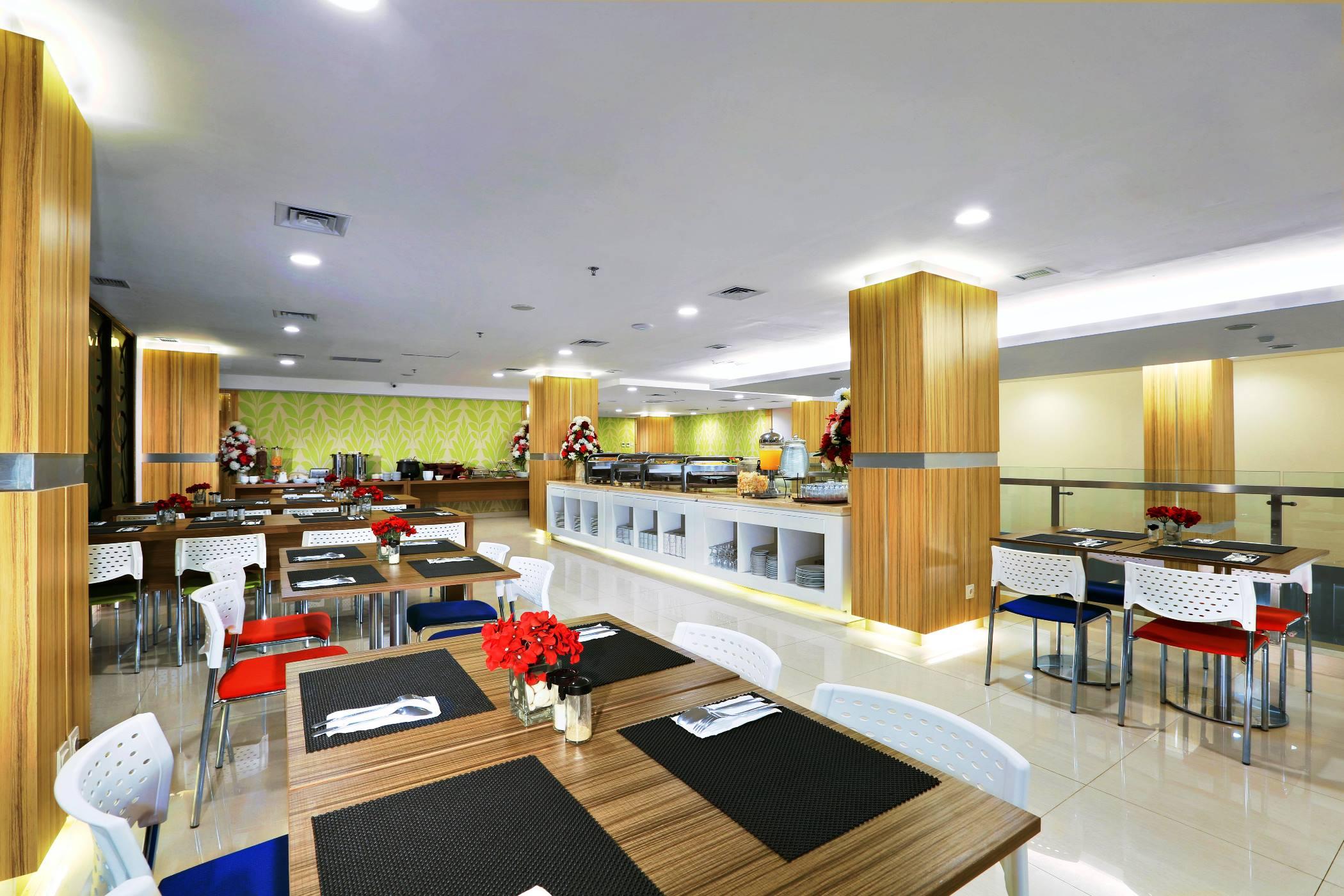 โรงแรมคอร์เดลา จิเรบอน ภายนอก รูปภาพ